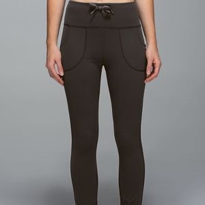 LULULEMON Full-On Luon Leggings
